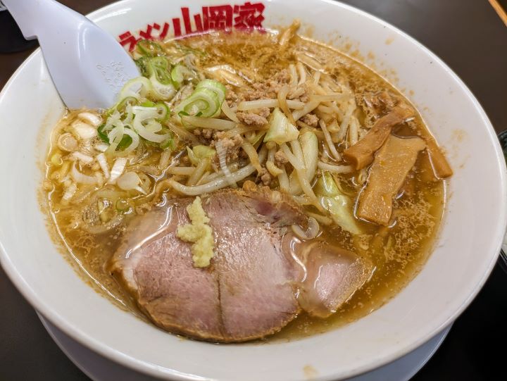 味噌ラーメン山岡家の札幌味噌ラーメン