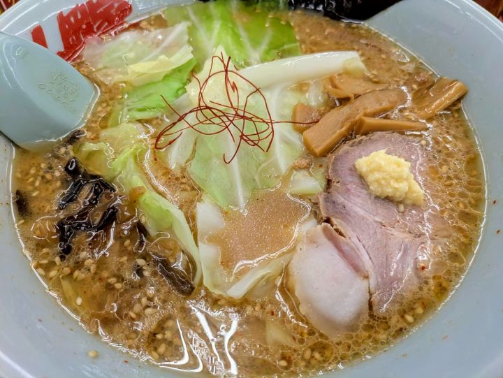 山岡家 濃厚白みそとんこつラーメン