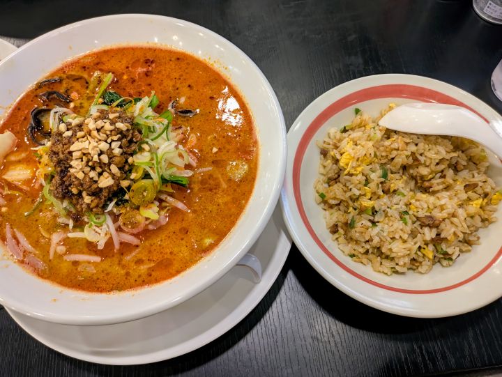 幸楽苑　期間限定　担々麺　チャーハンセット