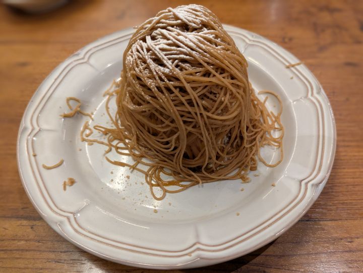 しぼりたて オリーブの丘モンブラン